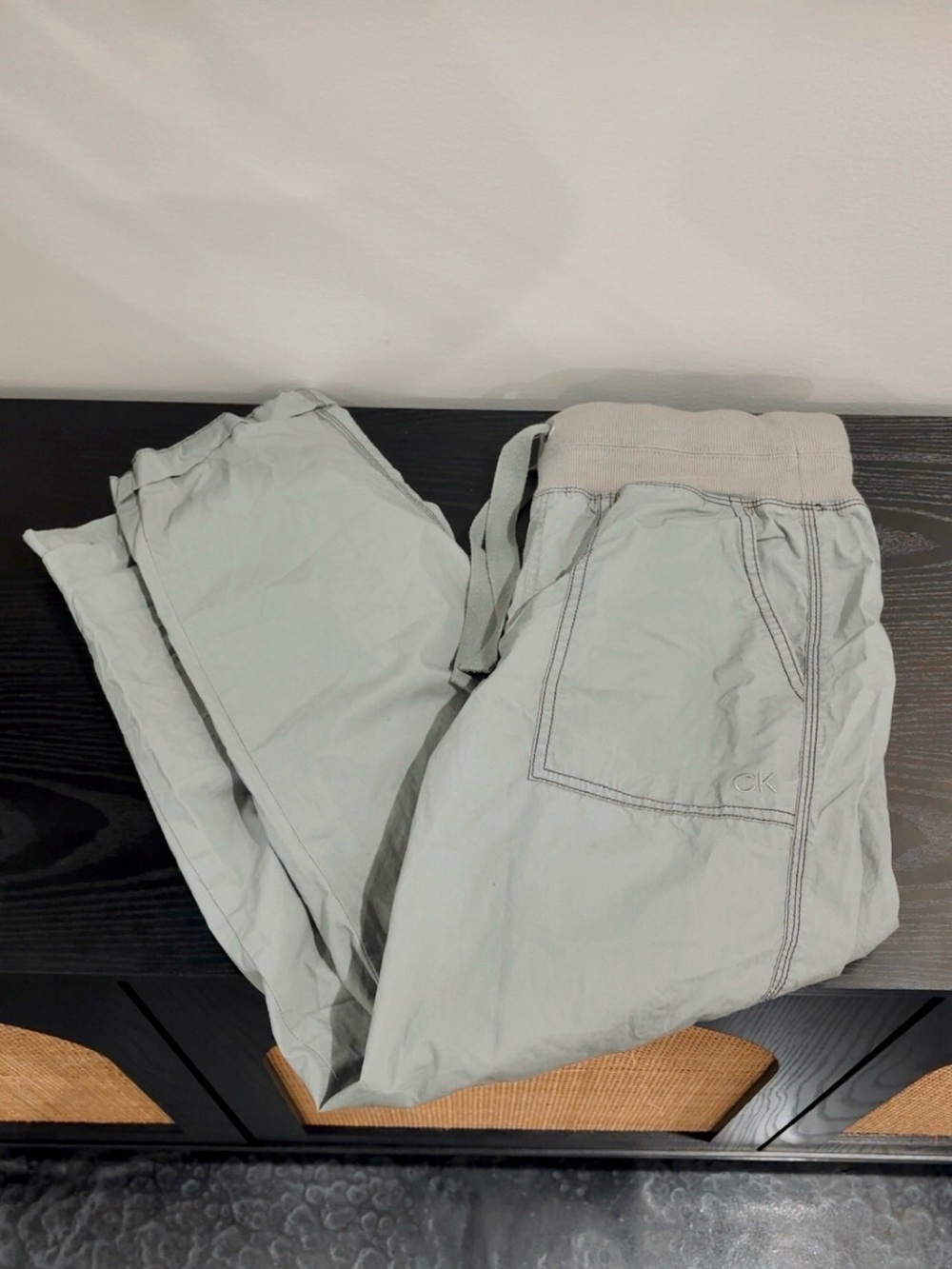 Calvin Klein Pale Gray/green women’s Jogger Sweatpants M